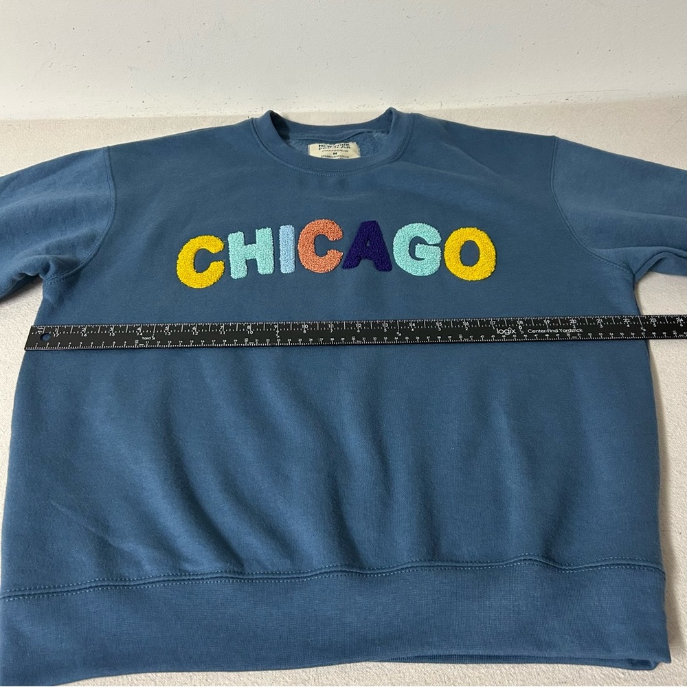 New York Popular “Chicago”Sweatshirt Womens Medium Blue Multicolor Lettering - Picture 9 of 10
